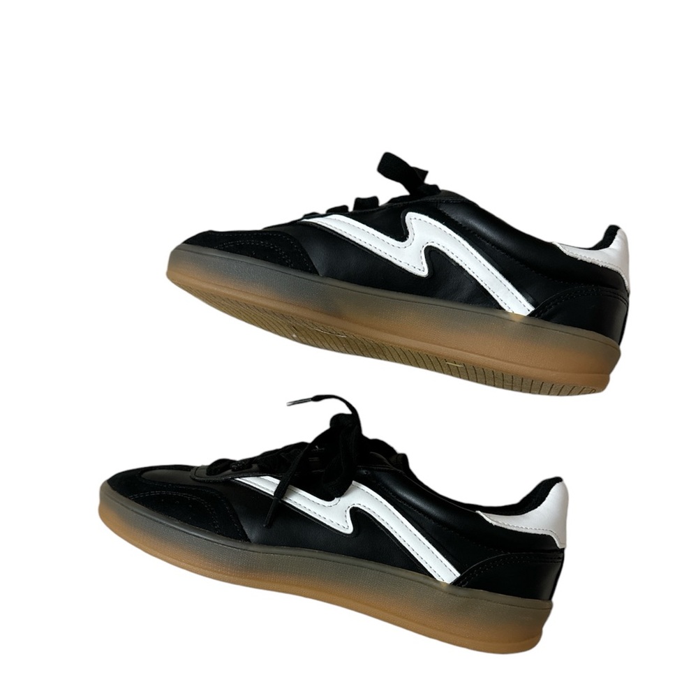 Madden Girl Gia Sneakers - Picture 8 of 12